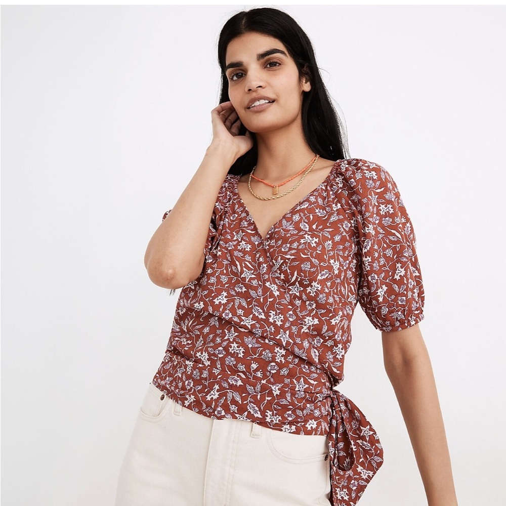 Puff-Sleeve Wrap Crop Top in Batik Vine size M